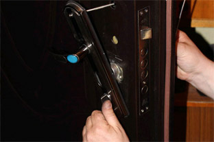 Установка замков